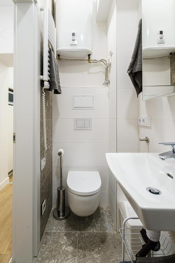 Modern Scandinavian Feeling-Prime Rentals Каунас Экстерьер фото